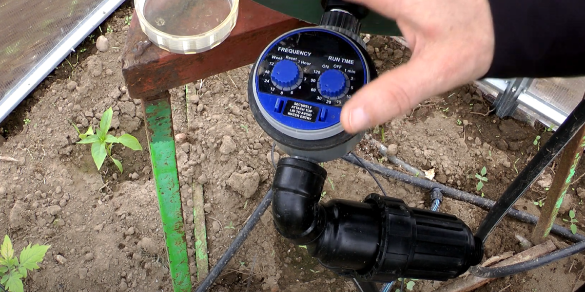 Kaip automatizuoti šiltnamio laistymą