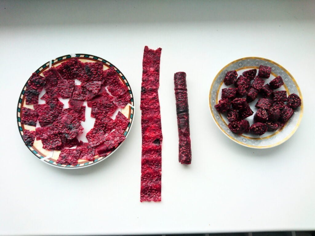 Naminės vaisių pastilės iš uogų – džiovinimo rezultatas